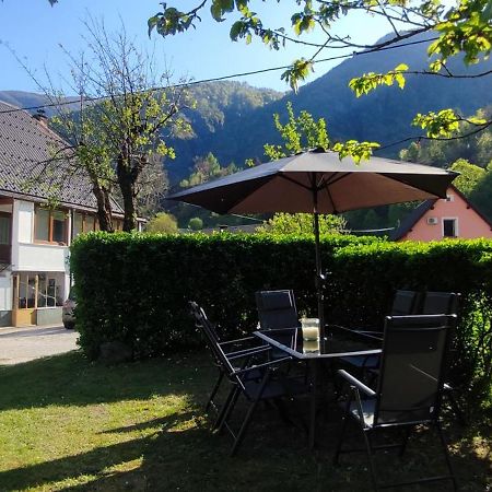 Apartma Soca Oasis Srpenica Exteriér fotografie