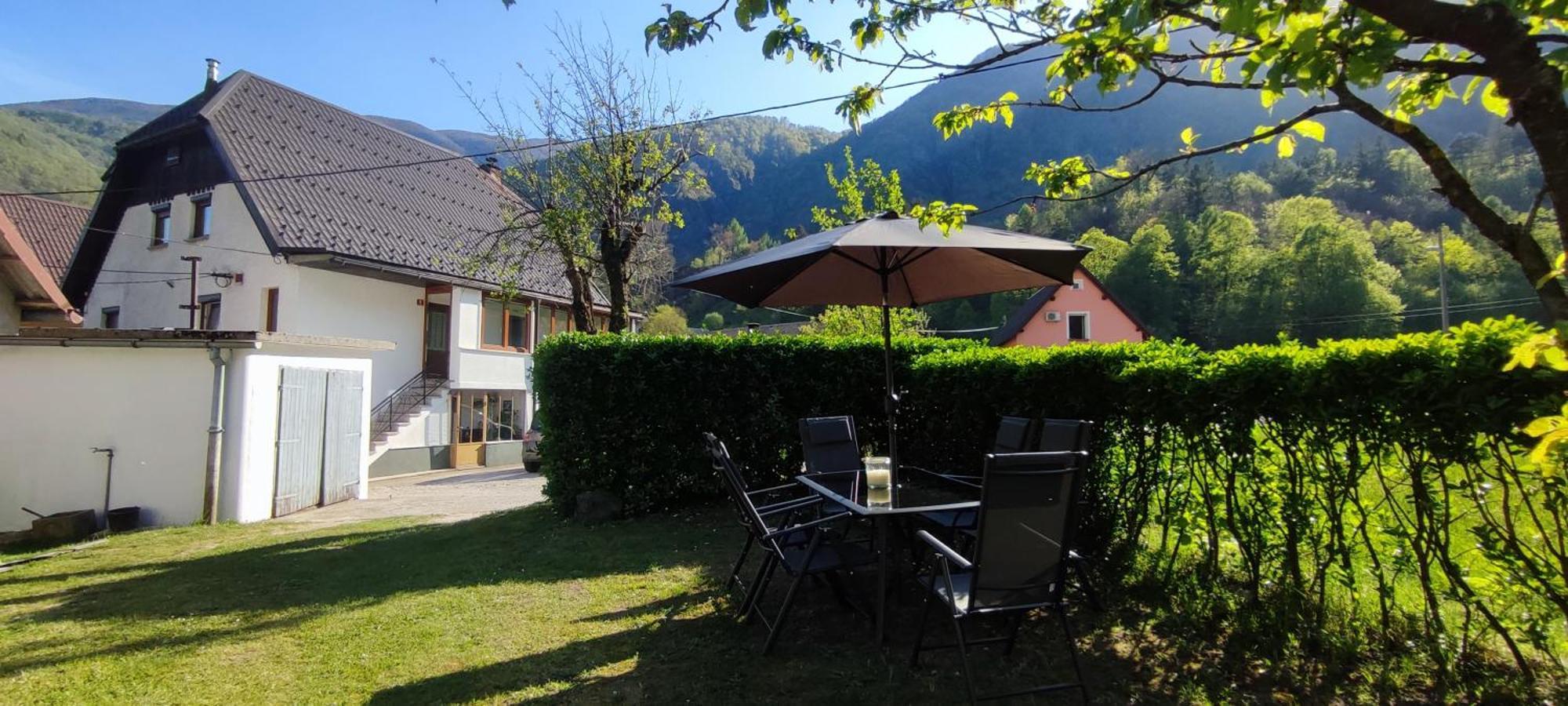 Apartma Soca Oasis Srpenica Exteriér fotografie
